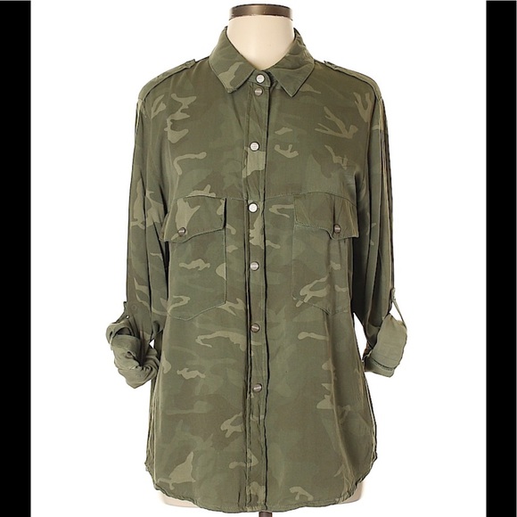 Sanctuary button down top - size L- camo - Picture 1 of 2